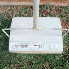 Eu sou do tempo da vassoura Feiticeira